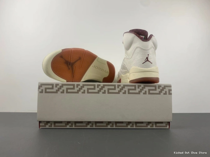 Kick Theory Jordan Air El Grito HF8833-100 5 0802